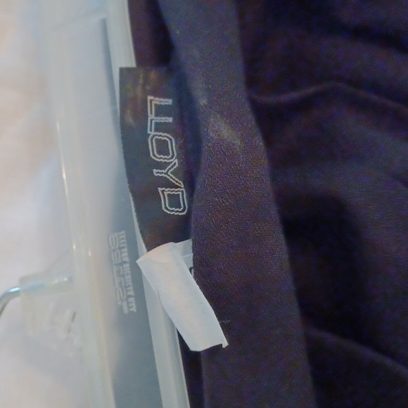 Skirts - Picture 3 of 3